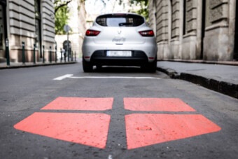 Ezrével terjednek a szokatlan parkolók