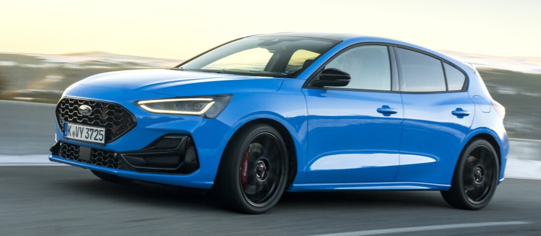 Majdnem versenyautó a legújabb családi Ford