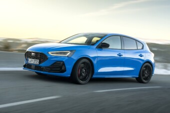 Majdnem versenyautó a legújabb családi Ford