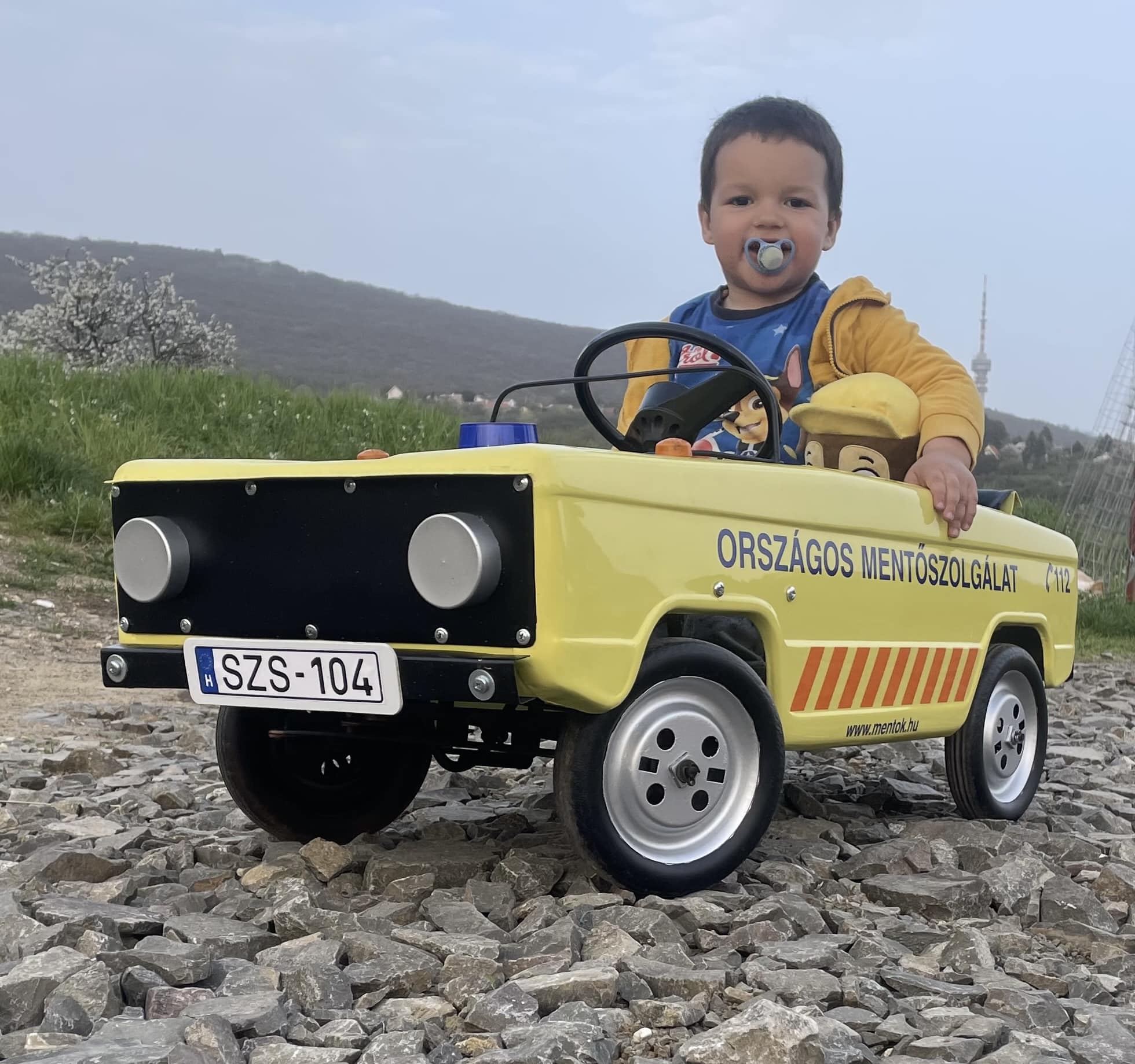 Ledobta a húsvéti cukiságbombát az Országos Mentőszolgálat 1