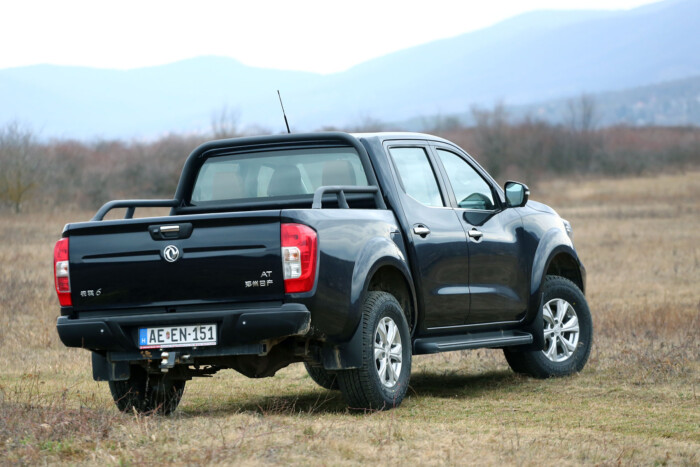 Drága kínai autóval nehéz betörni Magyarországra 16