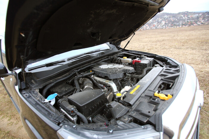 Drága kínai autóval nehéz betörni Magyarországra 10