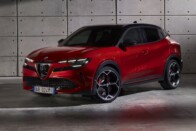 Itt az új Alfa Romeo, amitől tenyérbe temeted az arcod 56