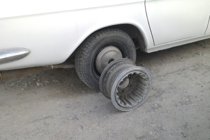 Helikopter kerékkel tuningoltak az orosz autósok