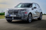 Sportosabb lesz az új BMW X3 33