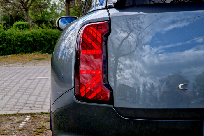 Kis motorral nagy autó? Meglesz a sportosság? 8