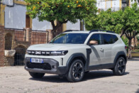 Megjött az új Dacia Duster. Jó az ára! 66