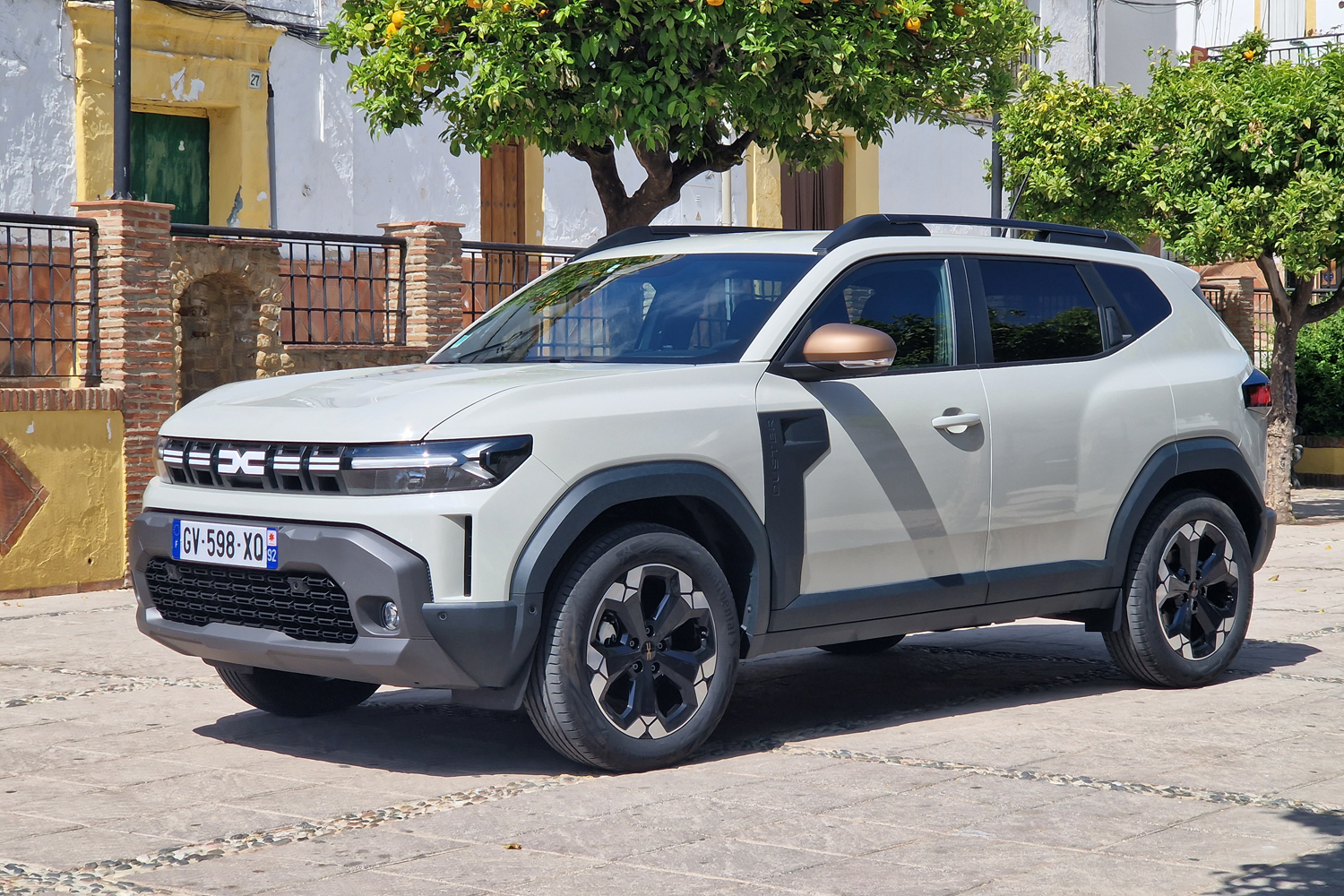 Megjött az új Dacia Duster. Jó az ára!