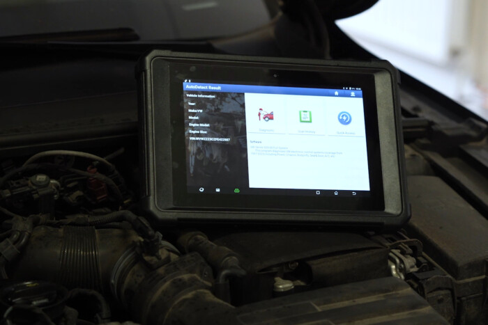 Így turkál egy profi az autód idegrendszerében 1 | Vezess Így turkál egy profi az autód idegrendszerében 1