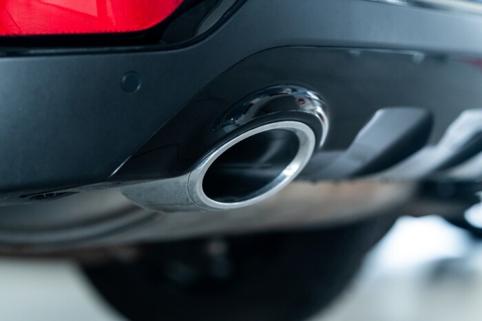 Tényleg gonosz, akinek fülsiketítően hangos az autója?