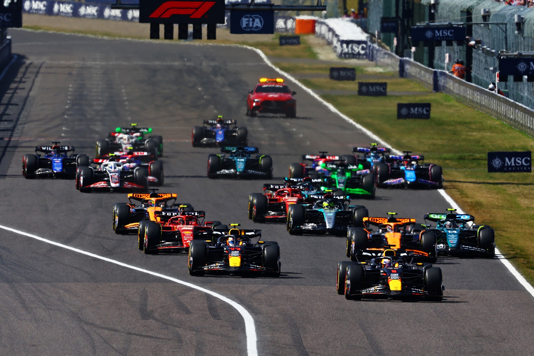 Csak kihalásos alapon jöhetne új csapat az F1-be