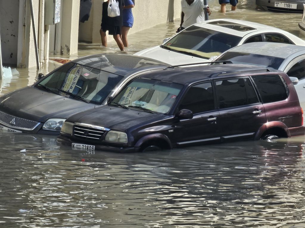 Drámai fotókon a Dubajt elárasztó özönvíz 6