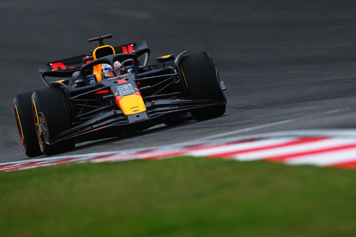 F1: Verstappen kiköszörülte a csorbát a kínai sprinten
