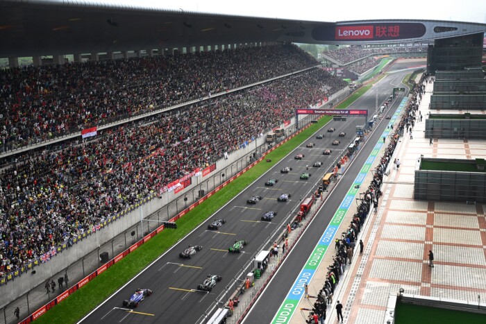 Halálos fenyegetéseket kapott az F1-es döntéshozó