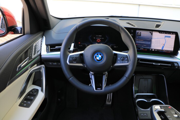 Élet egy feltűnő farral és 313 villanylóerővel 8