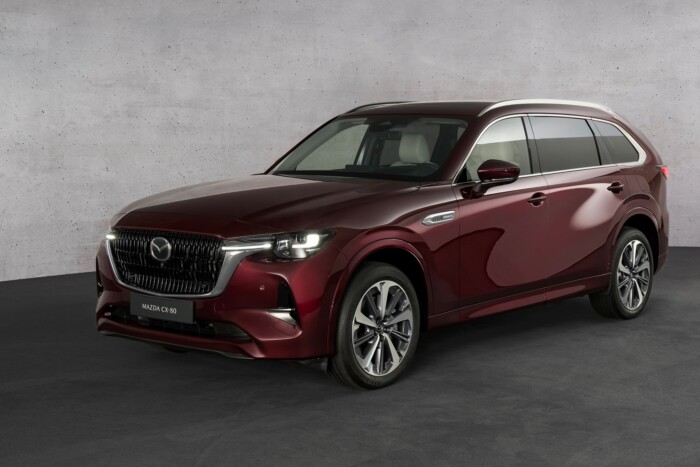 Vágyott családi autó? Ültünk a hétüléses Mazdában! 18