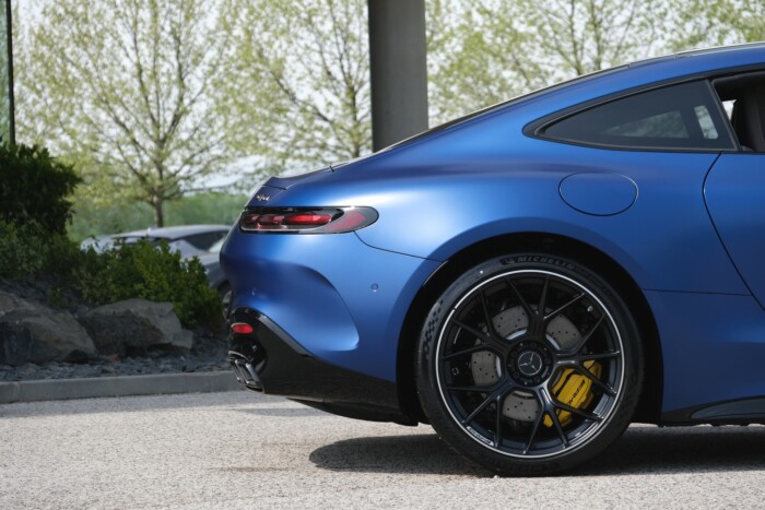 Itthon a legvadabb Mercedes. Pályára vittük 7