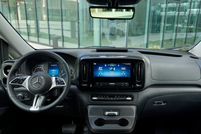 Villany-teherautó kéne? A Mercedesnél van! 7 | Vezess Villany-teherautó kéne? A Mercedesnél van! 7