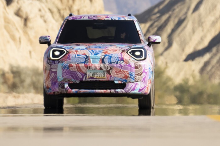 Újabb prémium városi SUV érkezik 6