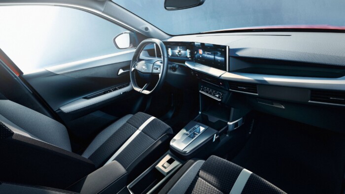 Itt az Opel új városi SUV-ja 7