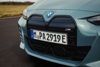 Újabb BMW-ből tűnik el a kézi váltó 106