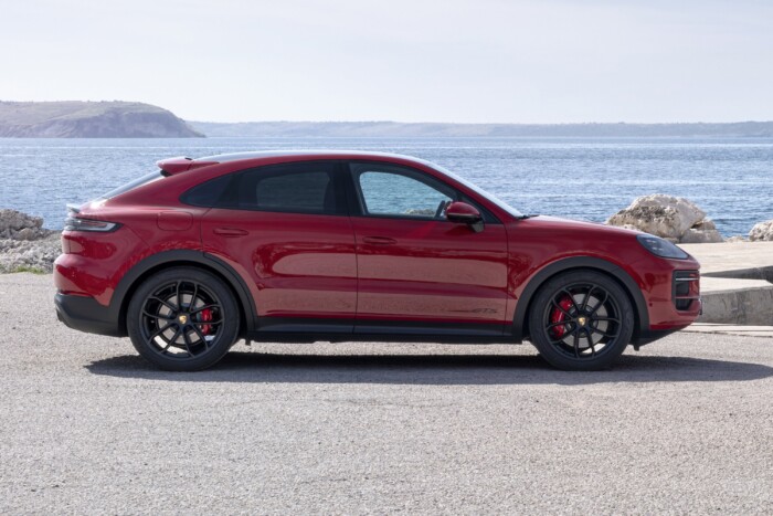 Sportverziót kap a nagy Porsche 6