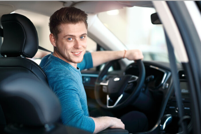 A kényelmes ülés átka: aranyerem lett a hónap dolgozójaként (x)