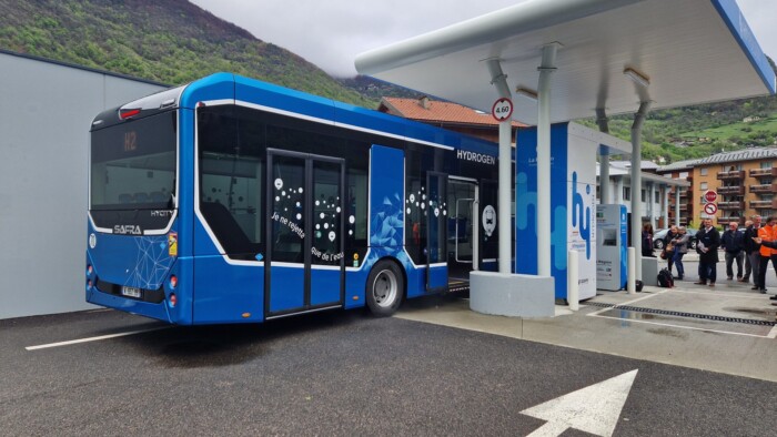 Hegyekbe vittek egy vadonatúj hidrogénbuszt 1 | Vezess Hegyekbe vittek egy vadonatúj hidrogénbuszt 1