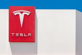 Musk beintett: mégsem lesz olcsó Tesla