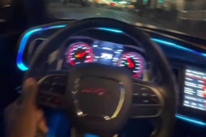 Hülyeség buktatta le őket 200 km/órával, 2 év felfüggesztett jár érte