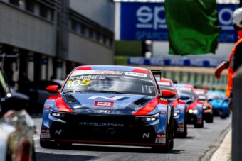 Bajnokhoz méltóan kezdte az évet Michelisz