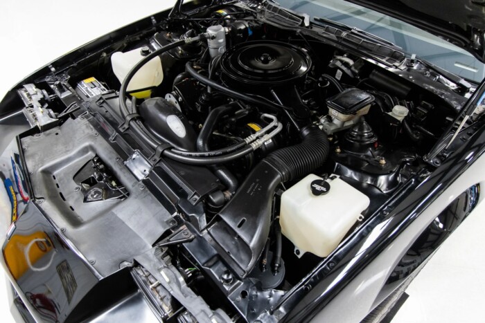 Itt egy vadonatúj autó – egyenesen 1985-ből! 6