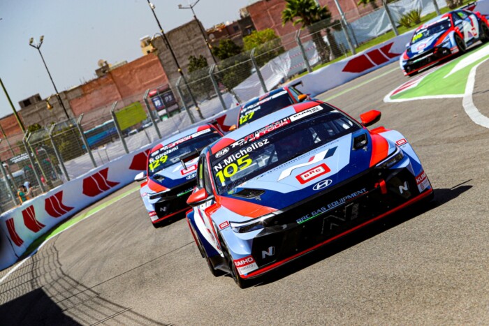 Meglökték Micheliszt, de így is vezeti az összetettet