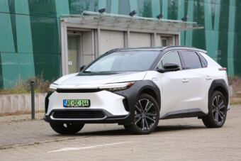 Nem a Toyotáé a világ legjobb villanyautója