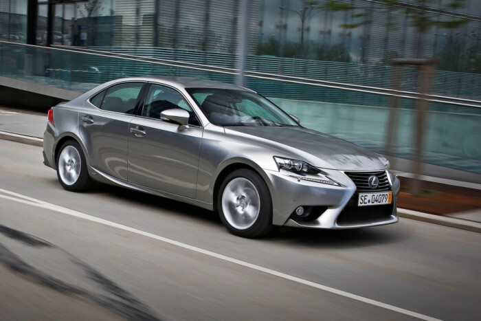 Ennyit drágultak az autók 10 év alatt 9