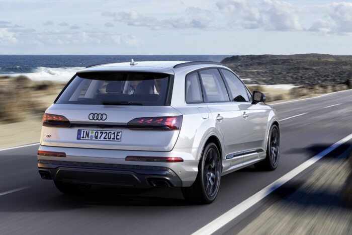 Erősebbek, szívósabbak az Audi nagy SUV-jai 8