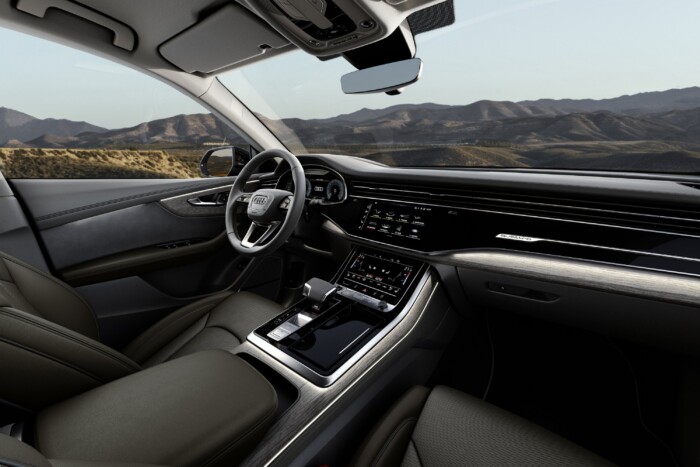 Erősebbek, szívósabbak az Audi nagy SUV-jai 9