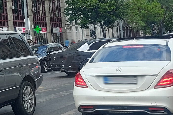 Álcázott autókkal tesztelték a kínaiak Budapestet 2