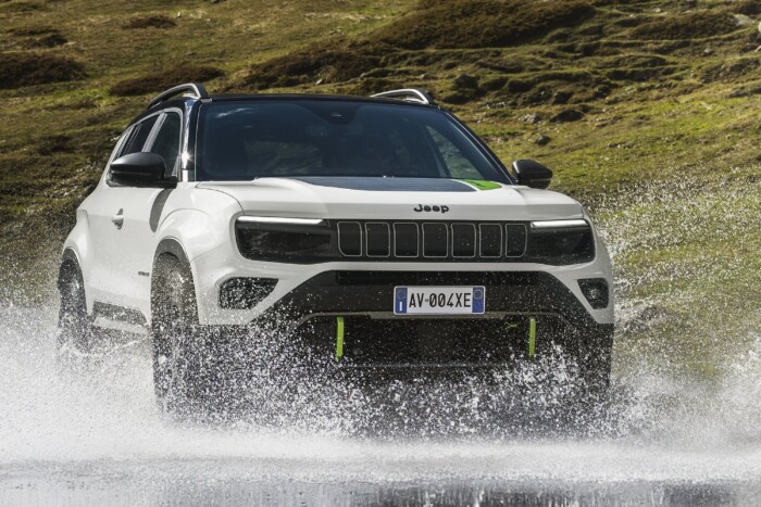 Áramtól lett szuperképessége ennek az autónak 8