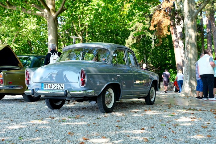 Gyere a Balatonhoz csodás veteránautókat nézni! 10