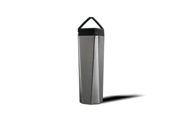 591 köbcentis a legújabb Tesla 3