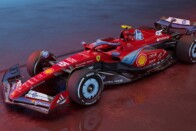 F1: Megérkezett, képeken a Ferrari új festése 9