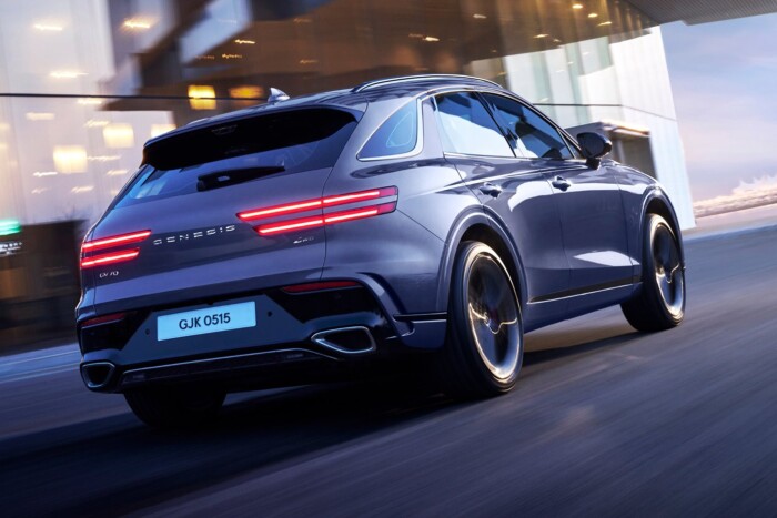 Ott szögletes ez az autó, ahol nem vártuk volna 6