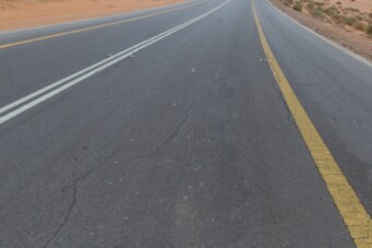 Így dönt rekordot 240 kilométernyi dögunalom