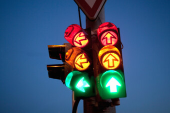 Az önvezető autók átvehetik a forgalom irányítását