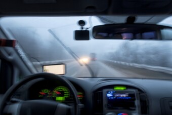 Arra biztatják a férfiakat, vezessenek úgy, mint a nők