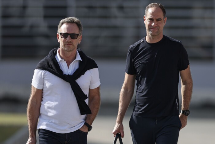 F1: Nyilvánosan is megvédték a Red Bull csapatfőnökét