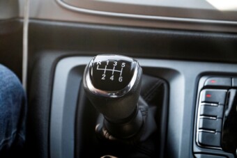 Ellopta az autót, majd rájött, nem is tudja vezetni