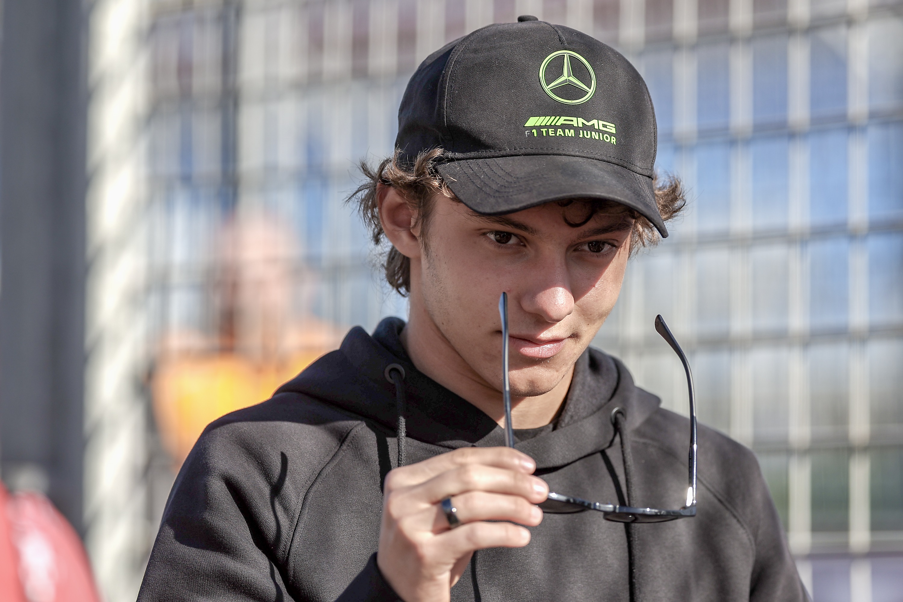 Tagadják, hogy soron kívül az F1-be hoznák a szupertehetséget
