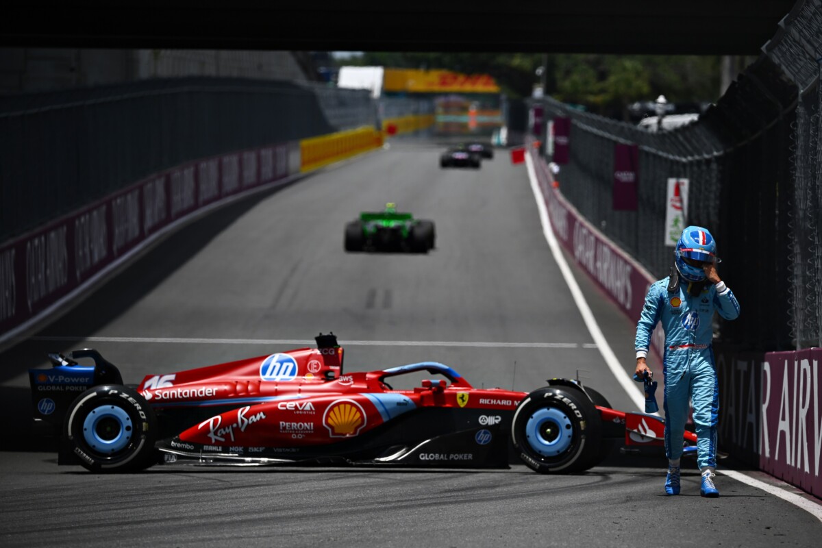 F1: Leclerc béna ipszilonozása miatt szívott a mezőny